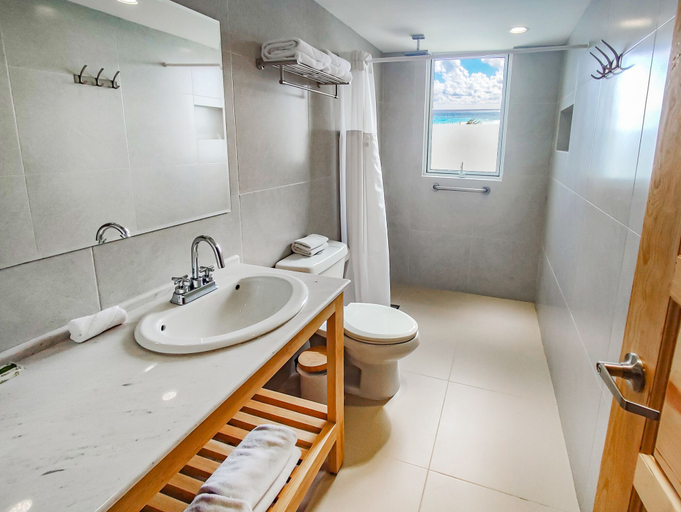 Bathroom 3, Paradise Beachfront & Nightlife Heart, Benito Juárez