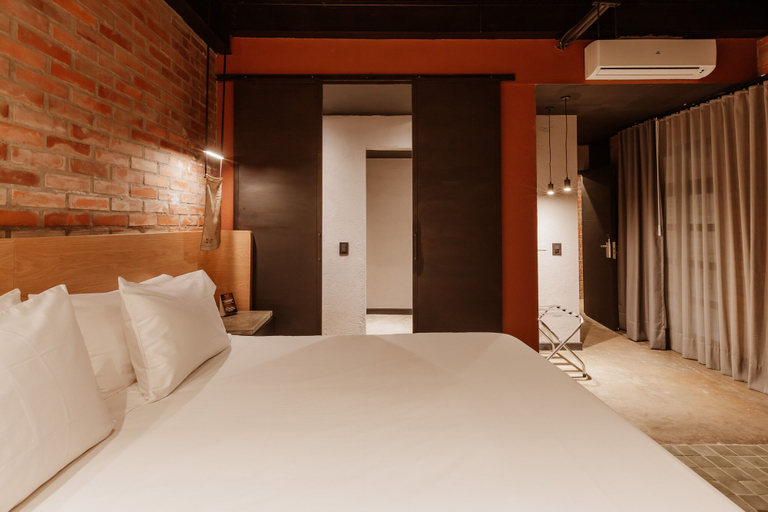 Bedroom 3, The Art Hotel El Poblado Medellín by Key 33, Medellín