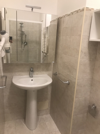 Bathroom 3, La Serenissima Hotel, Palermo