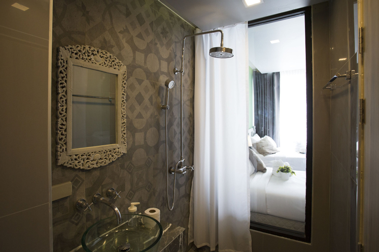 Bathroom 8