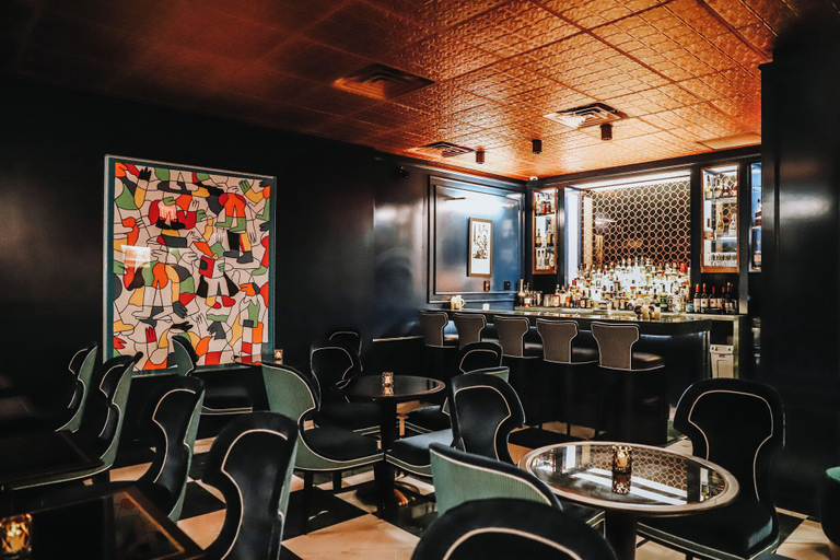 Food & Drinks 5, The Iroquois Times Square, a Small Luxury Hotel, New York