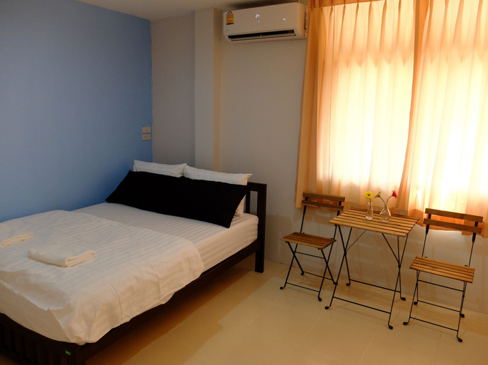 Bedroom 4, We Inn, Don Muang
