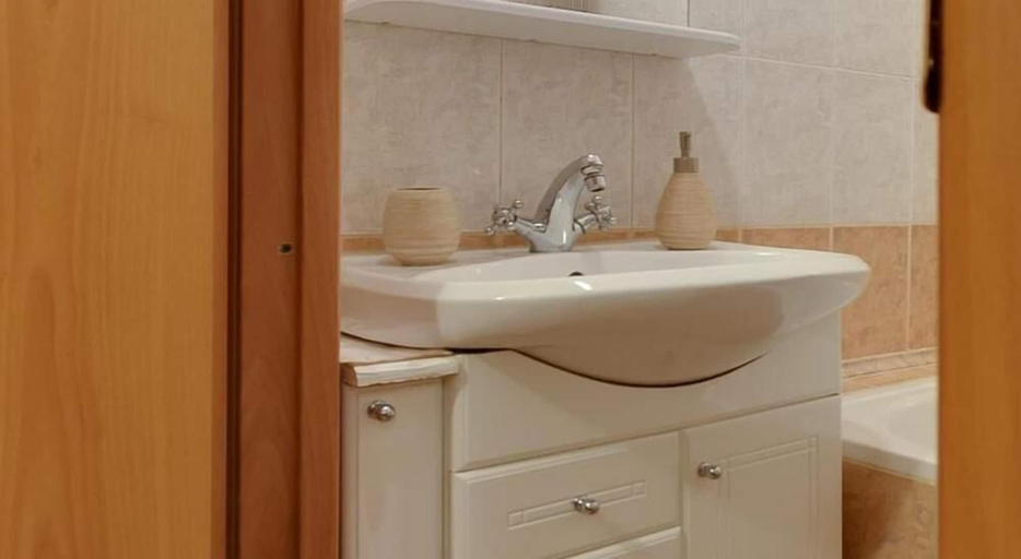 Bathroom 2, Apartments on Kovenskiy 2, Sankt-Peterburg gorsovet