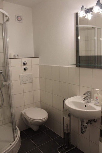 Bathroom 5, Pension Mavi, Rastatt