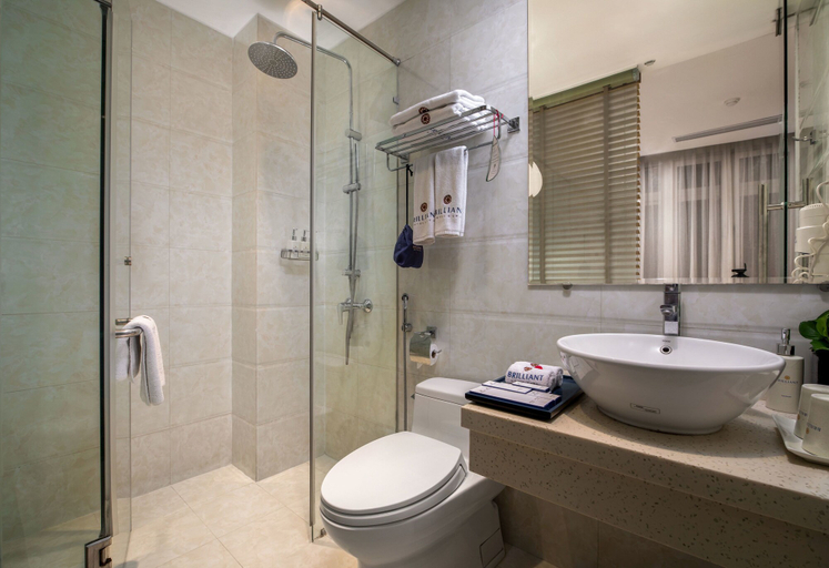 Bathroom 5, Hanoi Brilliant Hotel and Spa, Hoàn Kiếm