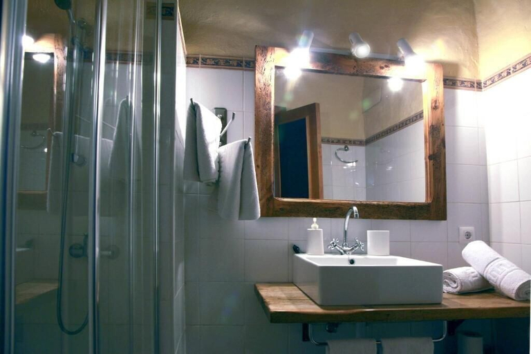 Bathroom 3, Finca Son Guardiola, Baleares