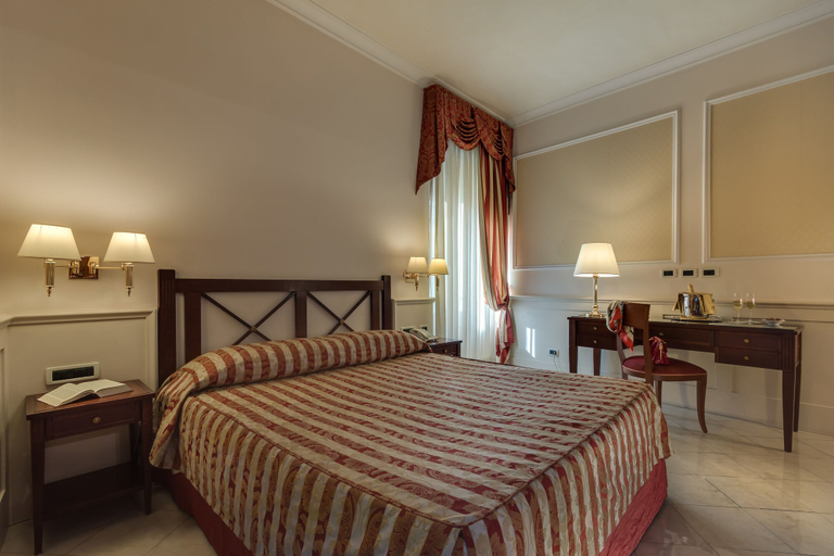Bedroom 3, Palazzo Cardinal Cesi, Roma