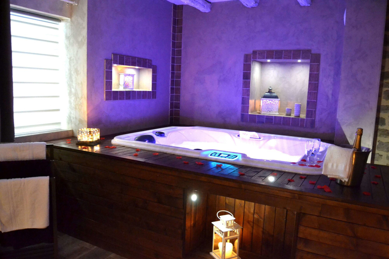 Bathroom 5, Suites du Domaine de Vandenesse & Spa, Côte-d'Or