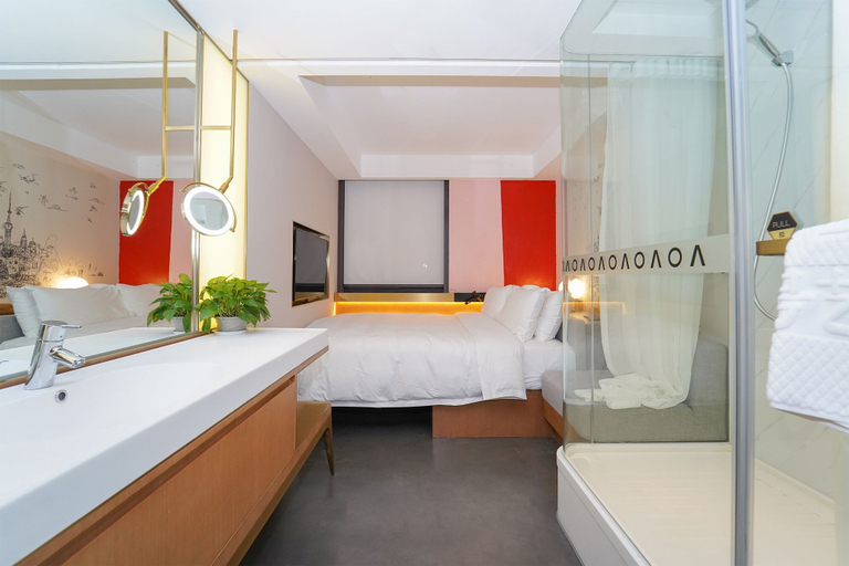 Bedroom 2, No. 8 Art Hotel, Shanghai