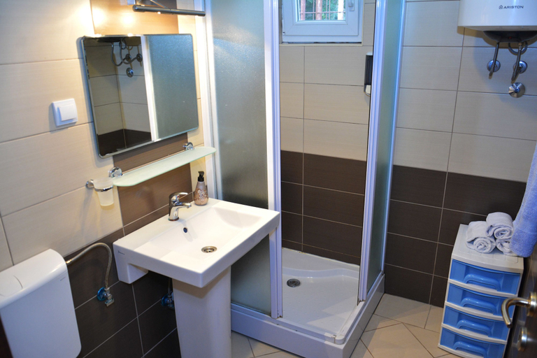 Bathroom 5, Apartments Vesna