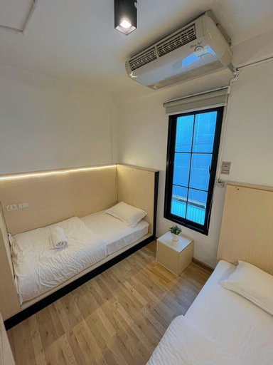 Bedroom 12
