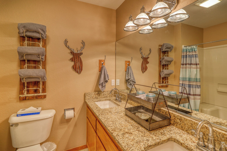 Bathroom 3, The Snow House, Archuleta