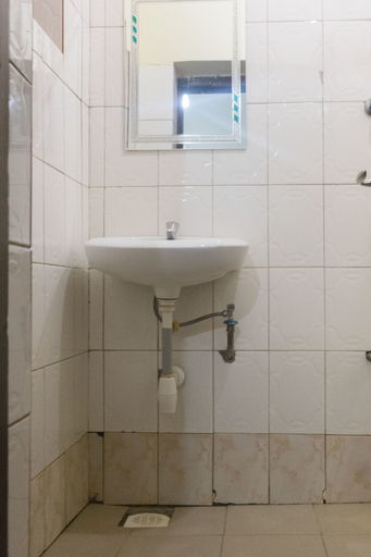 Bathroom, Kaanos Hope Complex Inn, Mbale