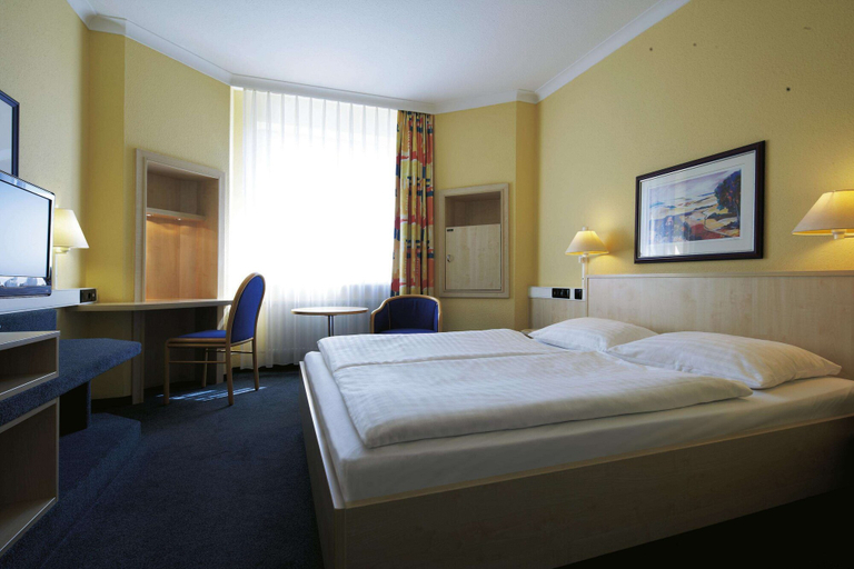 Bedroom 4, IntercityHotel Stralsund, Vorpommern-Rügen