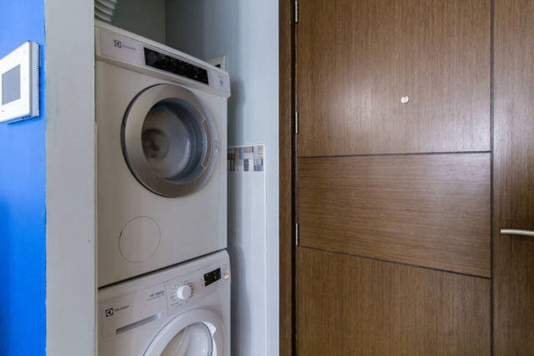 Bathroom 4, One Palm Tree Villas by SMTL Properties, Pasay City