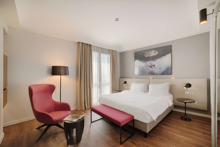Bedroom 3, Radisson Blu Hotel, Milan, Milano