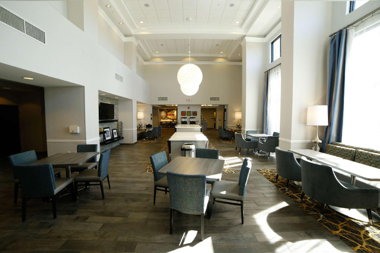 Food & Drinks 5, Hampton Inn & Suites Forest City, Rutherford