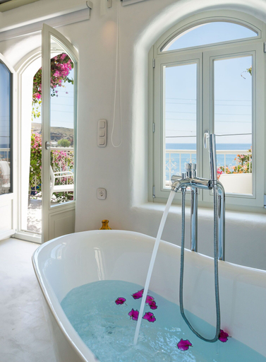 Bathroom 5, Samaria by the Sea, Crete
