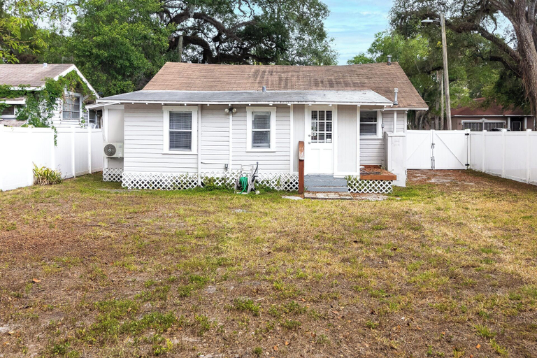 Exterior & Views 2, Seminole Heights Retreat, Hillsborough