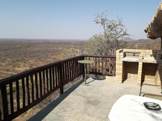 Others 5, Lentswe Lodge, Serowe