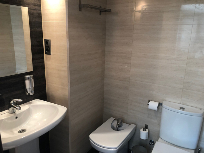 Bathroom 4, Arizonica Suites, Madrid