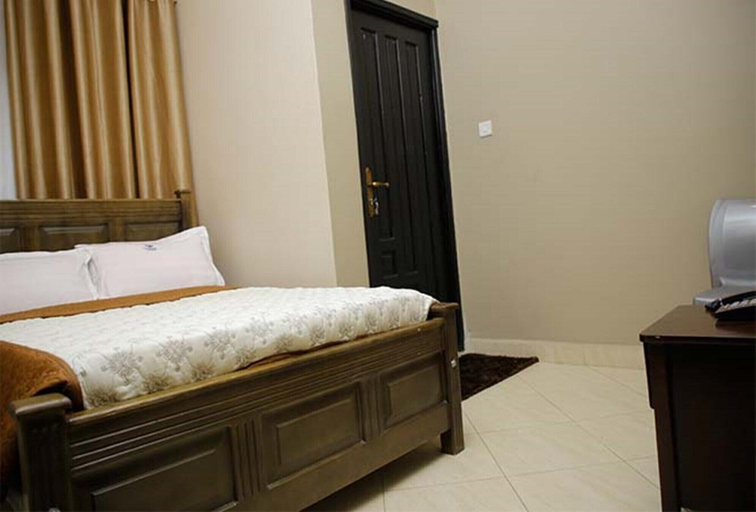 Bedroom 3, Diamonds Lounge, Jinja