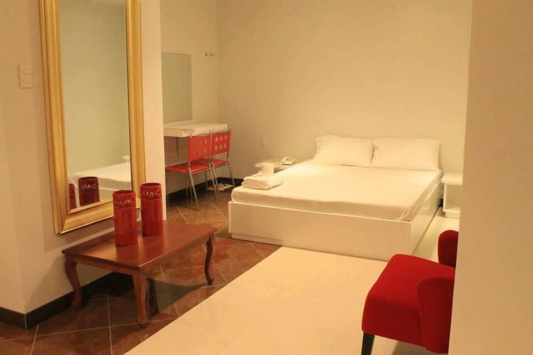 Bedroom 3, Dianne Gardens Hotel, Mabalacat