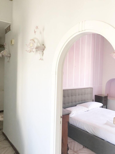 Bedroom 3, Gramsci Apartments, Napoli