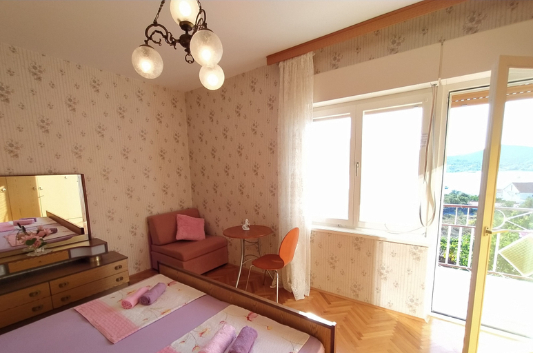 Bedroom 2, Green Paradise With Magnificent View, Marina