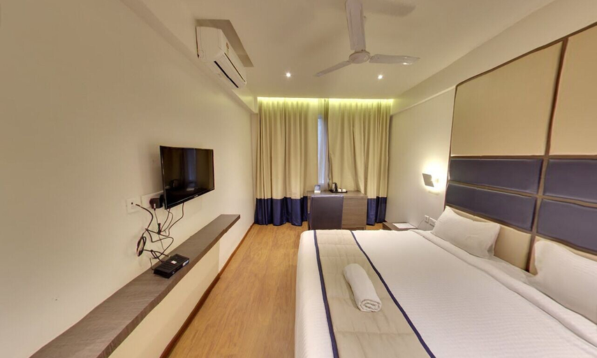 Bedroom 3, Hotel Grandeur, Pune