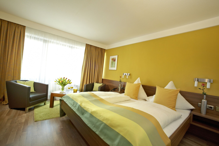 Bedroom 3, Hotel Bavaria, Oberallgäu