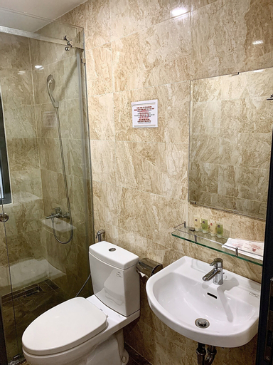 Bathroom 11