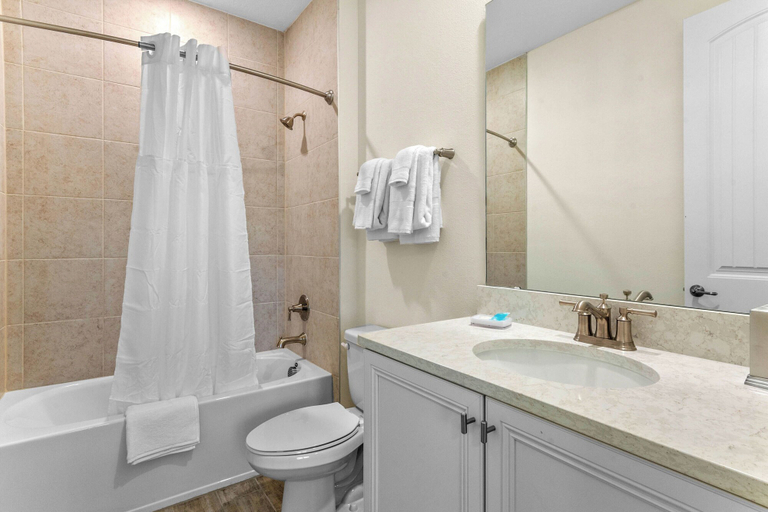 Bathroom 4, Sunny Daze at Margaritaville, Osceola