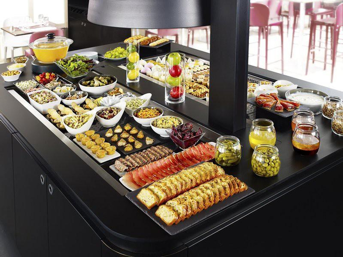 Food & Drinks 30