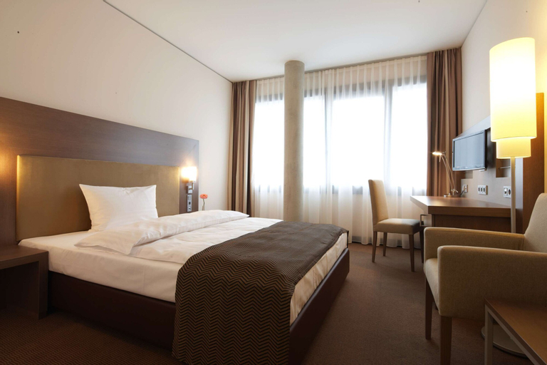 Bedroom 4, IntercityHotel Mannheim, Mannheim