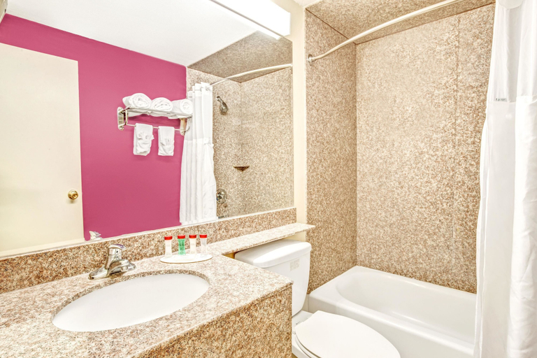 Bathroom 4, Ramada by Wyndham Rockaway, Morris