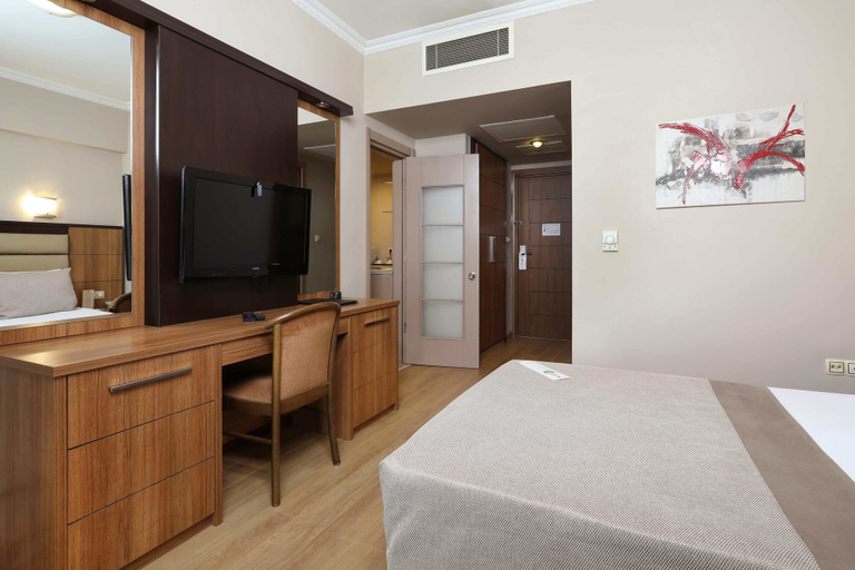 Bedroom 3, New Balturk Hotel Izmit, Izmit