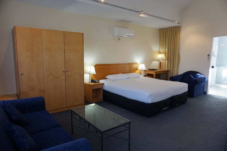 Bedroom 30