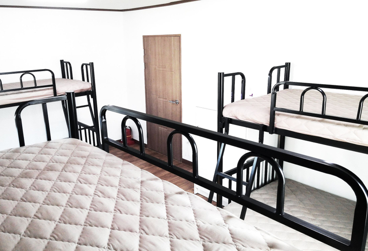 Bedroom 2, Guesthouse Enoch - Hostel, Jeju