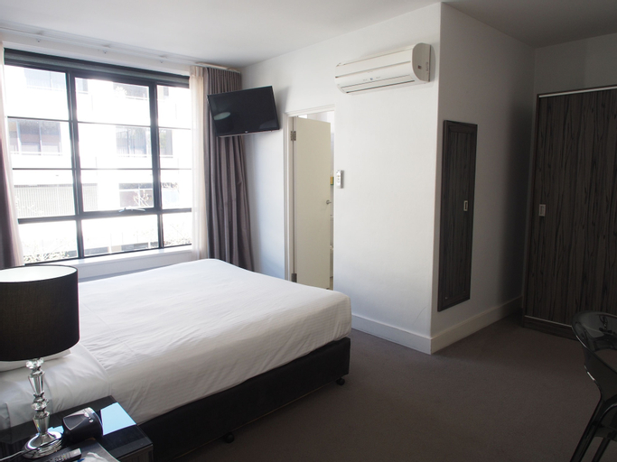 Bedroom 25