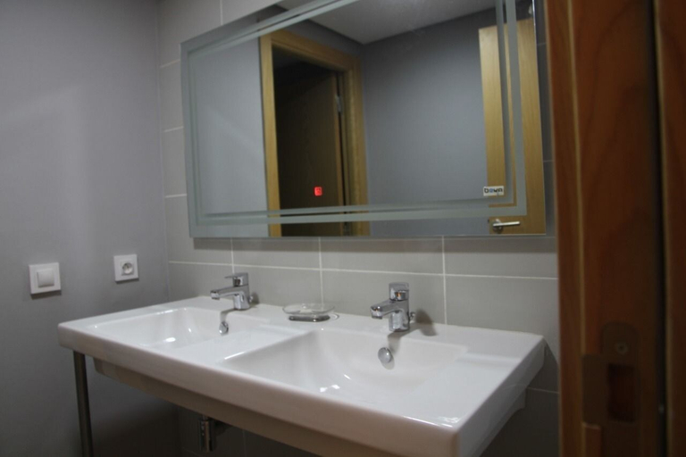 Bathroom, Tanger City Center, Tanger-Assilah