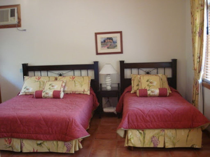 Bedroom 2, Villa Paradiso up to 14 People, Carrillo