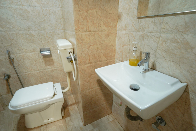 Bathroom 4, Hotel Kumar Plaza, Raigarh