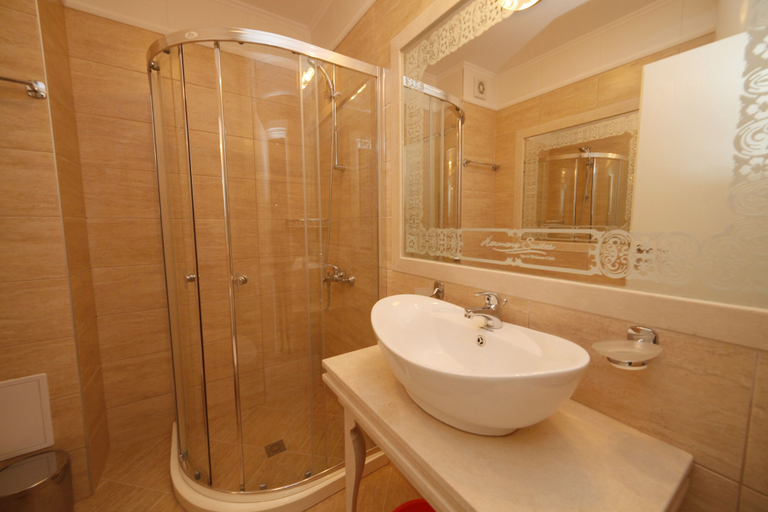 Bathroom 4, Harmony Suites Monte Carlo, Nesebar