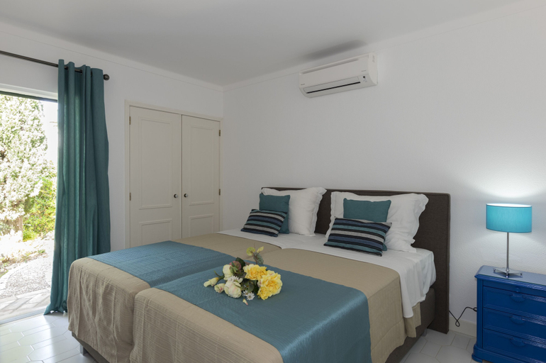Bedroom 4, Rocha Brava Village Resort, Lagoa