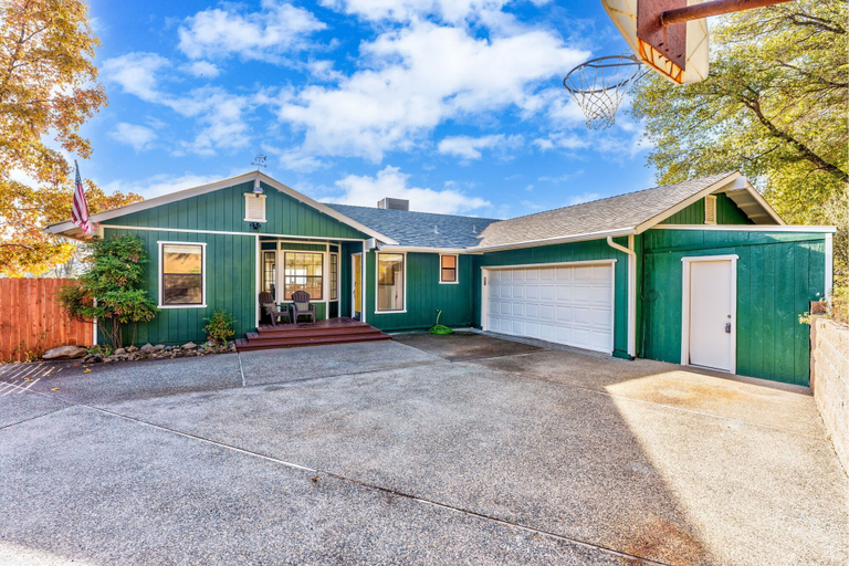 Exterior & Views 2, Mountain View Point - Breathtaking Balcony, Madera
