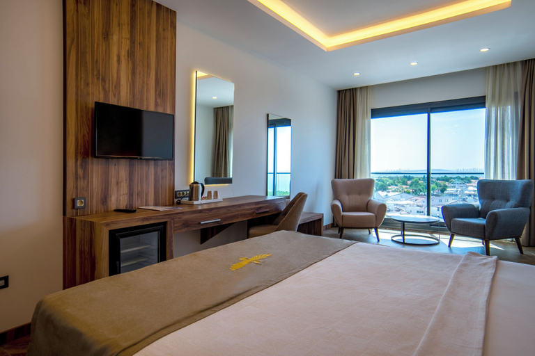 Bedroom 3, CITY POINT BEACH & SPA HOTEL, Didim