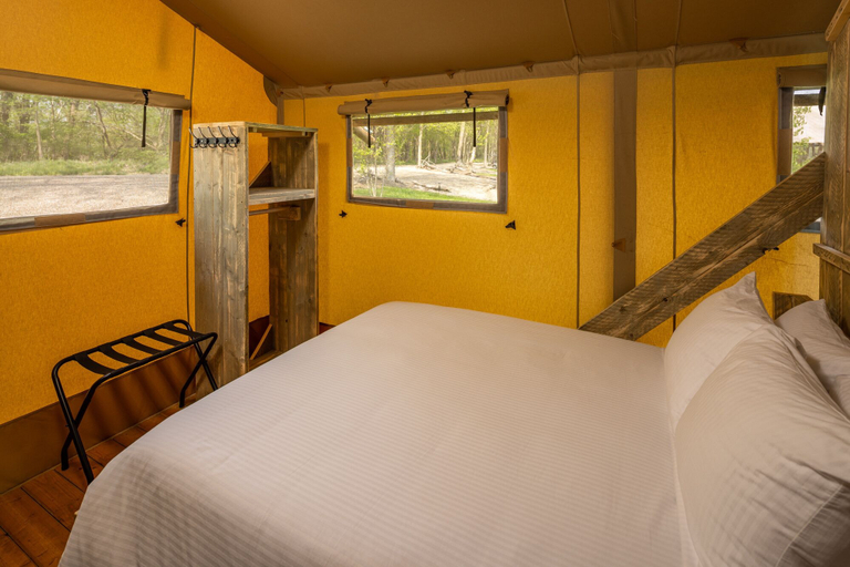 Bedroom 3, Sankoty Lakes, Woodford