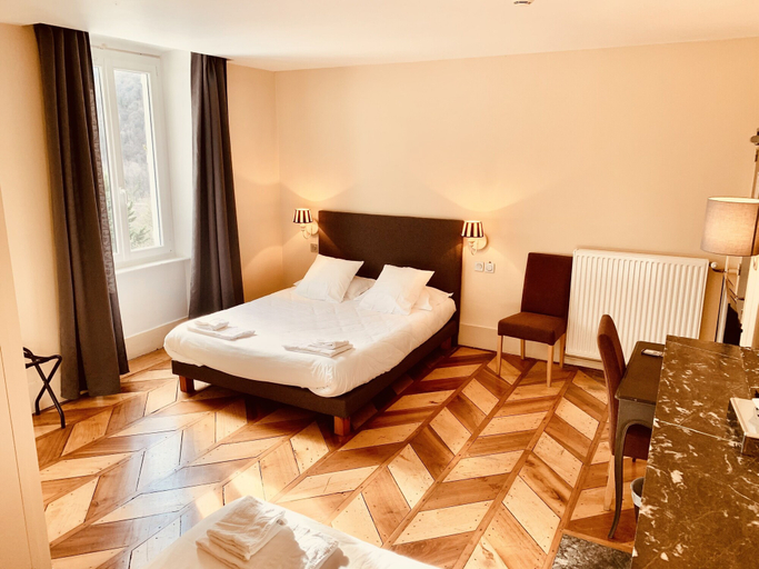 Bedroom 3, Hotel Restaurant Le Repère, Isère