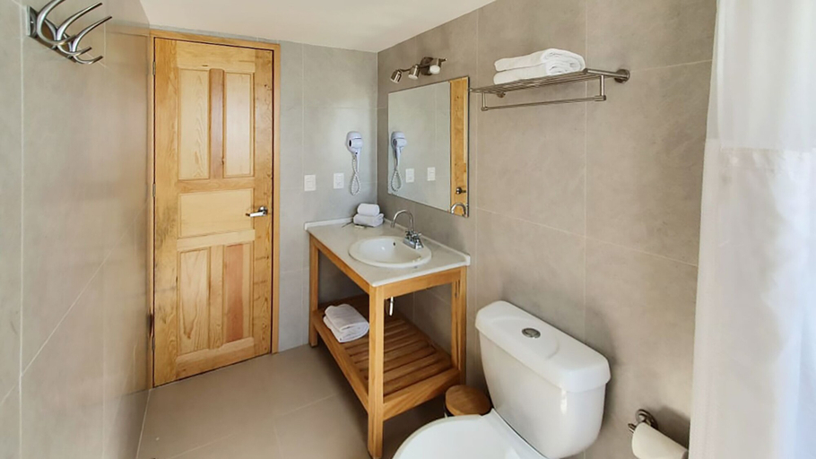 Bathroom 3, Paradise Beachfront & Nightlife Heart, Benito Juárez